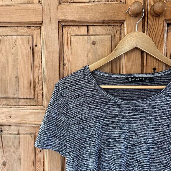 Athleta Small Scoop Neck T-Shirt Short Sleeve Striped Black White Gray - Picture 3 of 5